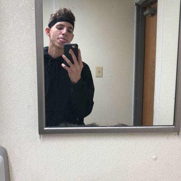 Meet your Posher, Mac - Picture 1 of 1